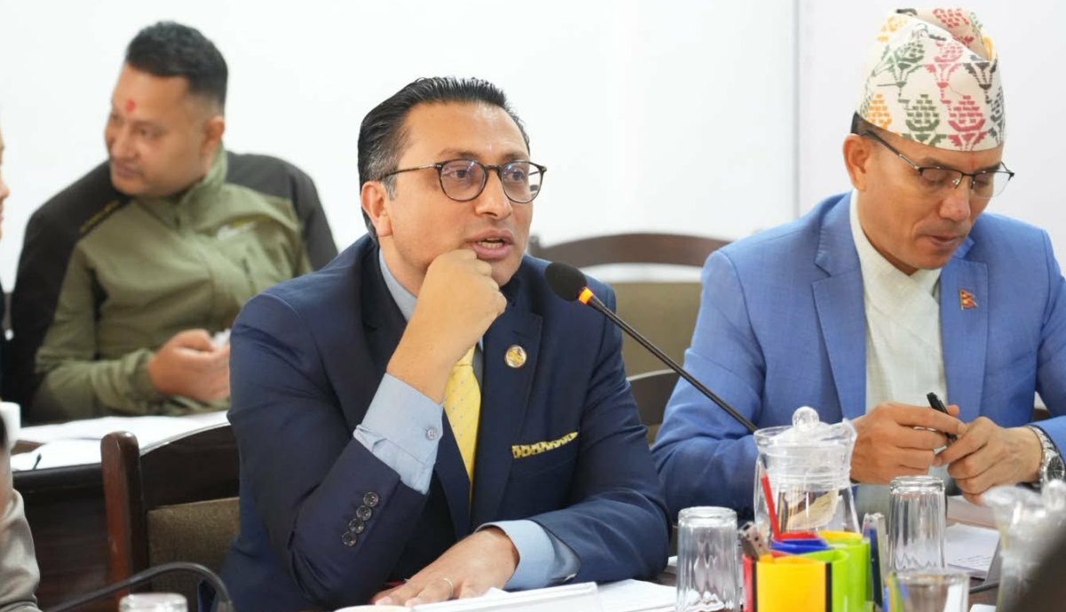 मिसन १६ खर्ब’ का लागि प्रभावकारी कार्यसम्पादन गर्न अर्थमन्त्री वाग्लेको निर्देशन