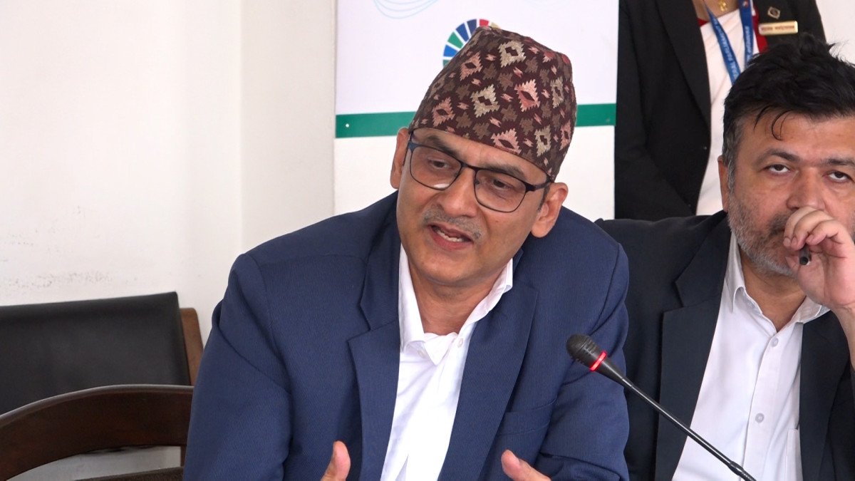स्वास्थ्य बीमा सुधारका लागि ऐन नै संशोधन गर्नुपर्ने हुन्छः स्वास्थ्य सचिव देवकोटा