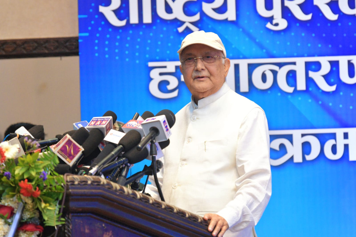एमाले लडेको हो, मरेको होइन, फेरि धुलो टकटक्याएर उठ्छौँः अध्यक्ष ओली