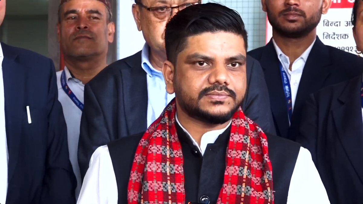 वैदेशिक रोजगारलाई तत्काल रोक्न सकिँदैन: श्रममन्त्री यादव