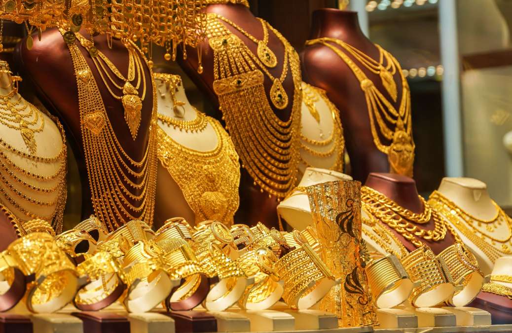 आइतबार ओरालो लागेको सुनचाँदीको भाउ आज भने बढ्यो
