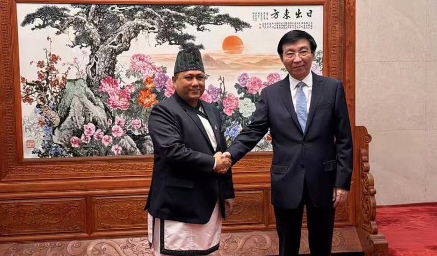 परराष्ट्रमन्त्री खनाल र चिनियाँ जनराजनीतिक परामर्श सम्मेलन अध्यक्ष वाङबीच भेटवार्ता