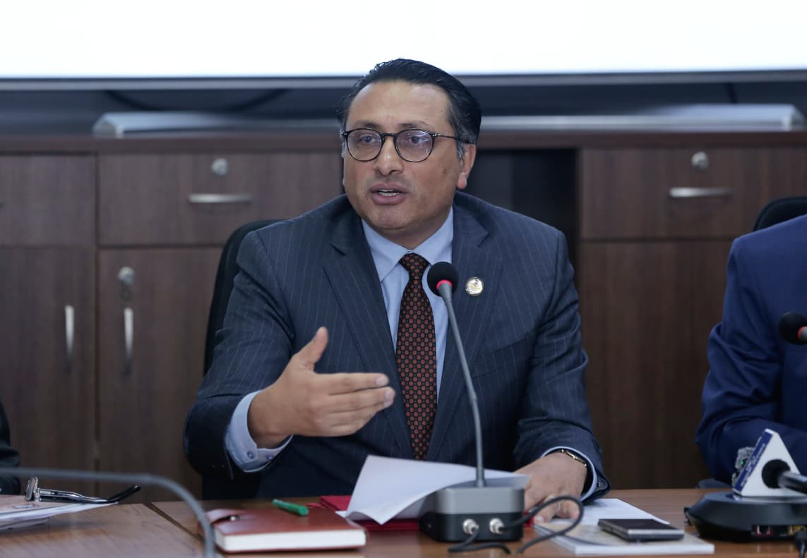 नेपाल राष्ट्र बैंकको संरचना र स्वायत्ततामा सन्तुलन आवश्यकः अर्थमन्त्री वाग्ले